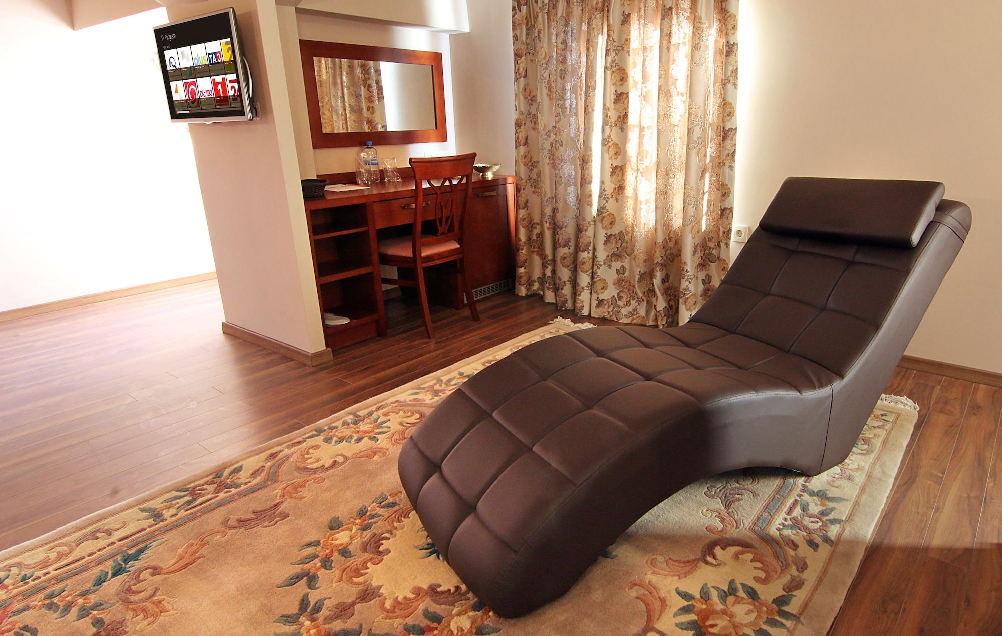 Vlaho Hotel