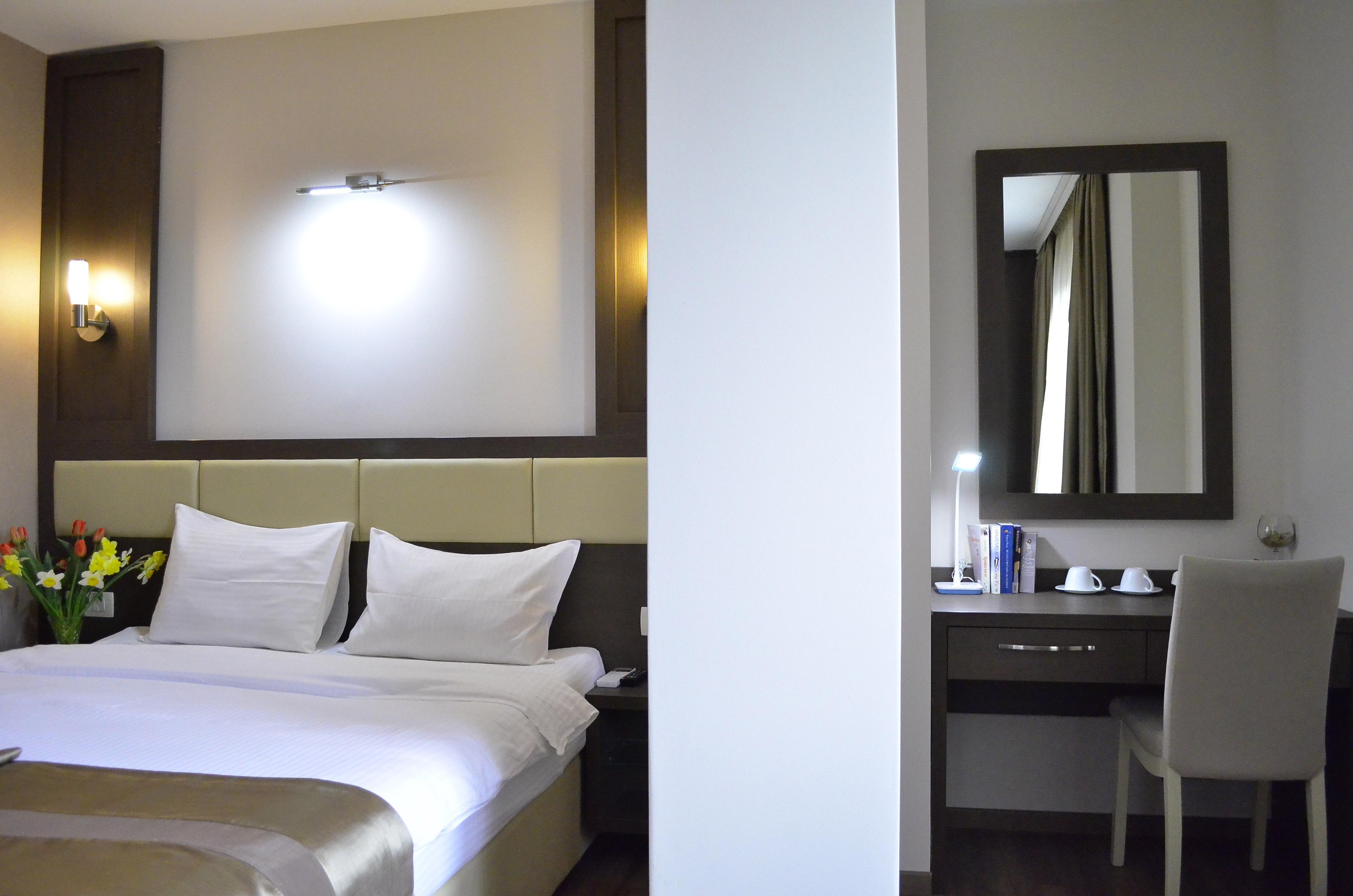 Vlaho Hotel 4*